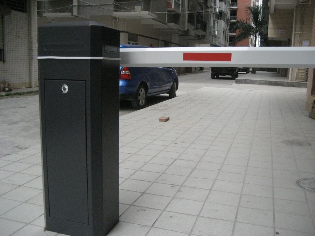 诸城市灰色豪华道闸